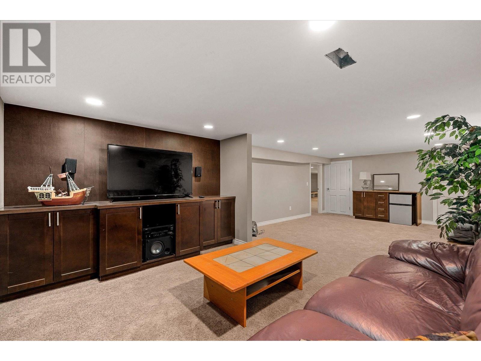 4382 Hobson Road