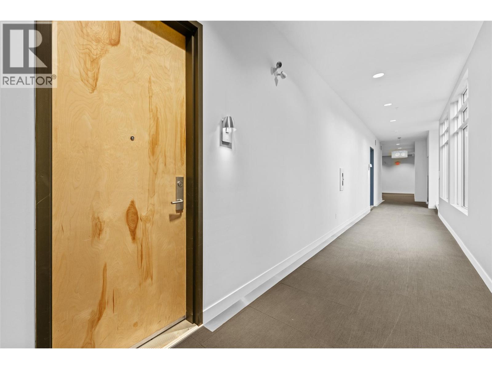 1495 Graham Street Unit# 406