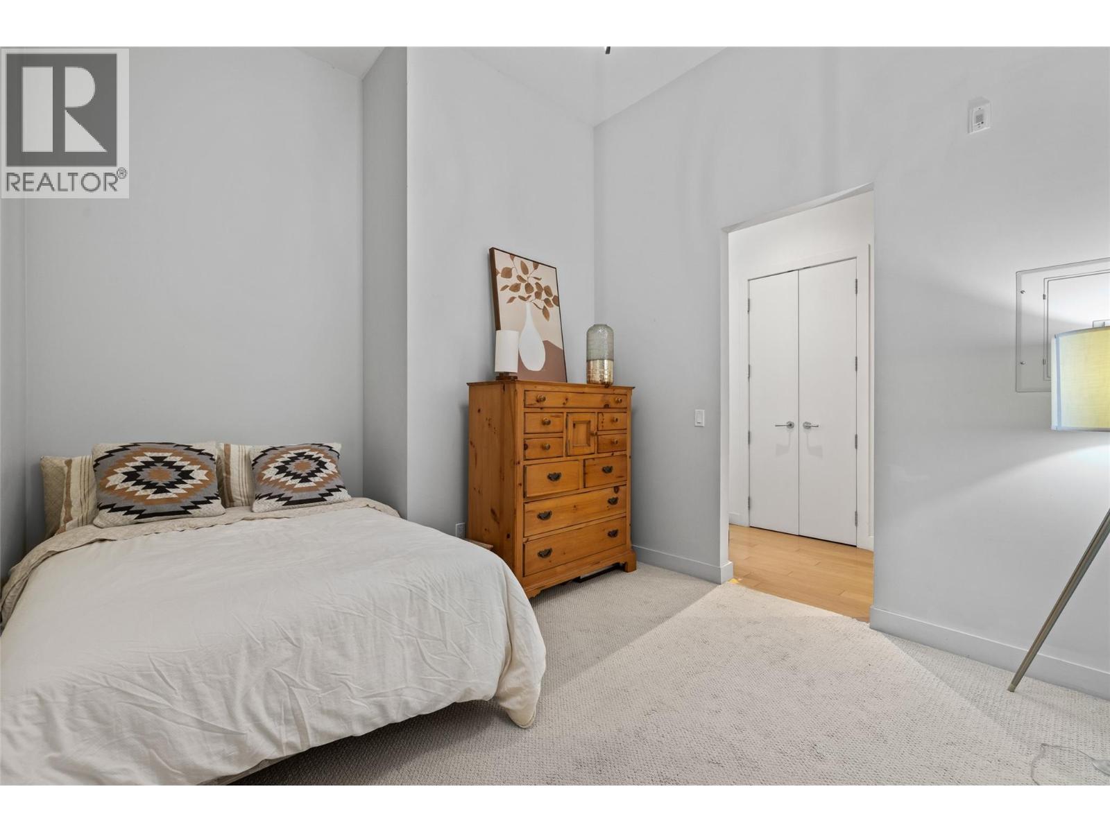 1495 Graham Street Unit# 406