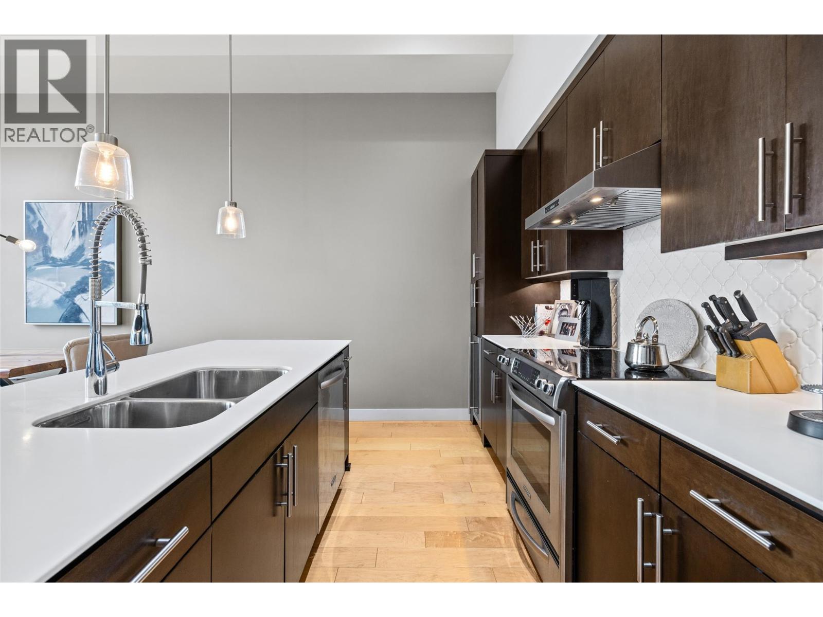 1495 Graham Street Unit# 406