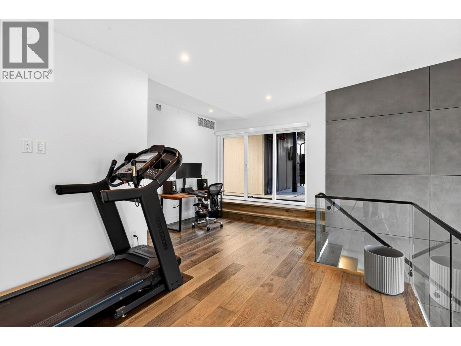 3434 McKinley Beach Drive Unit# 408