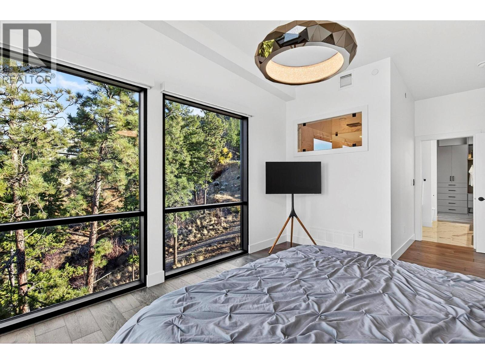3434 McKinley Beach Drive Unit# 408