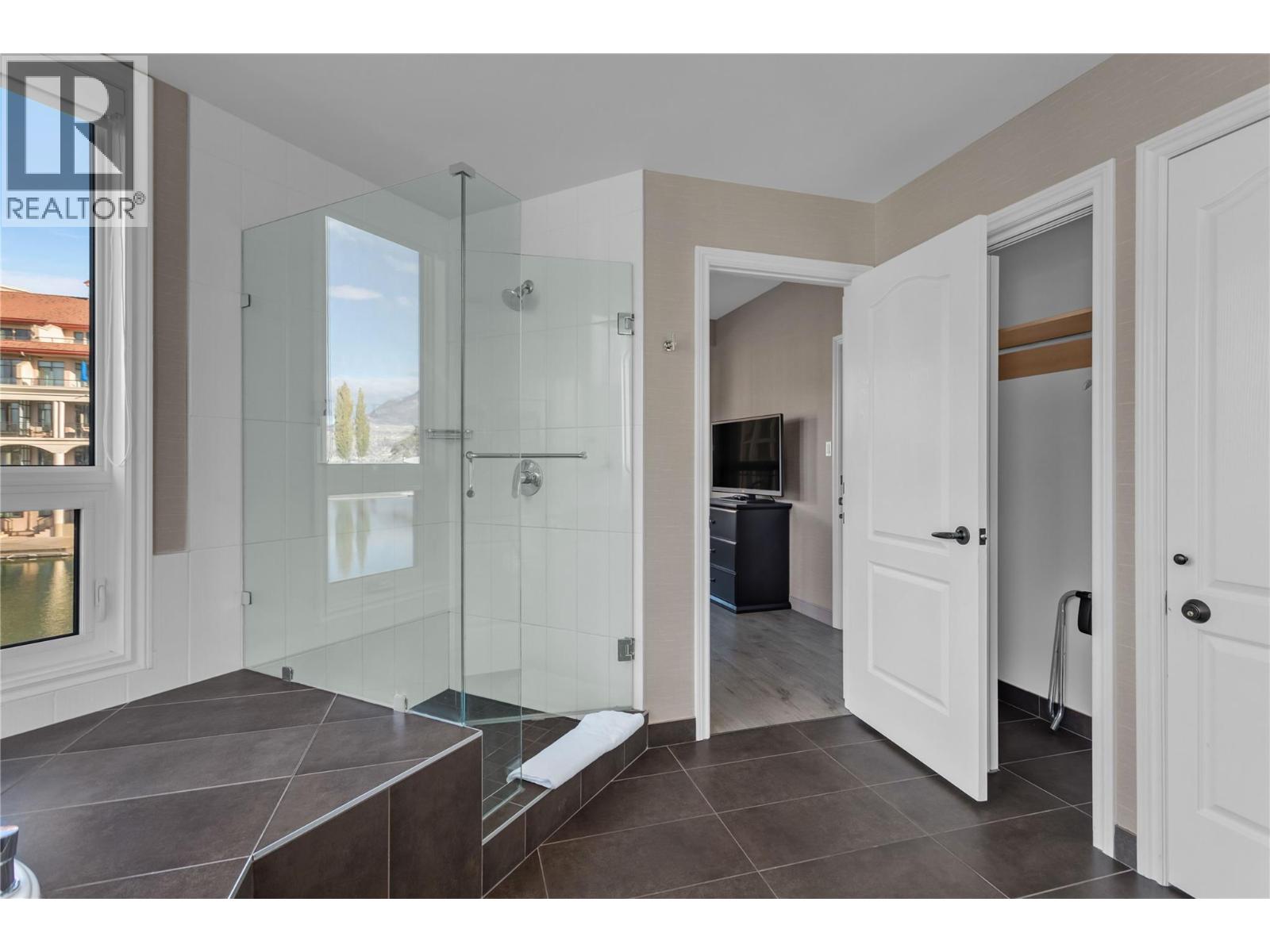 1320 Water Street Unit# 231