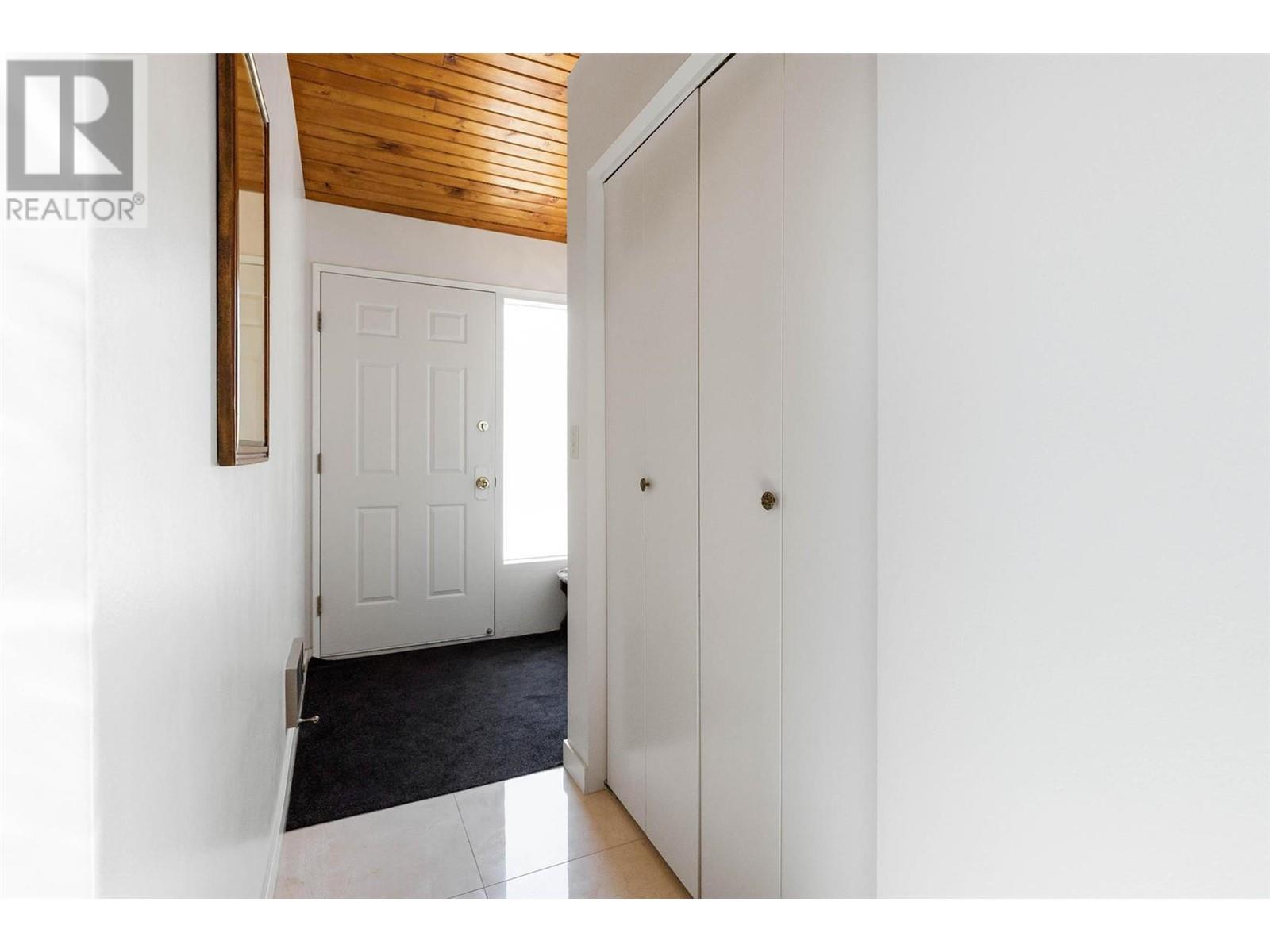 9983 Okanagan Centre Road W