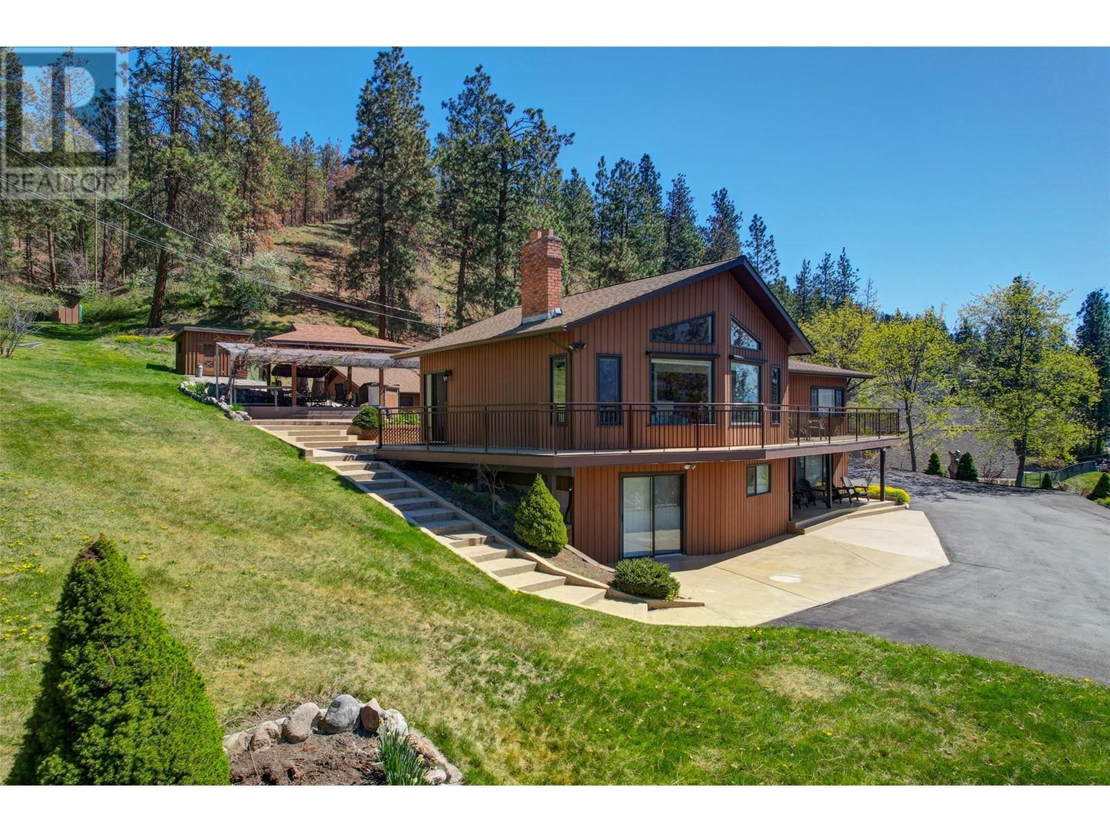 9983 Okanagan Centre Road W