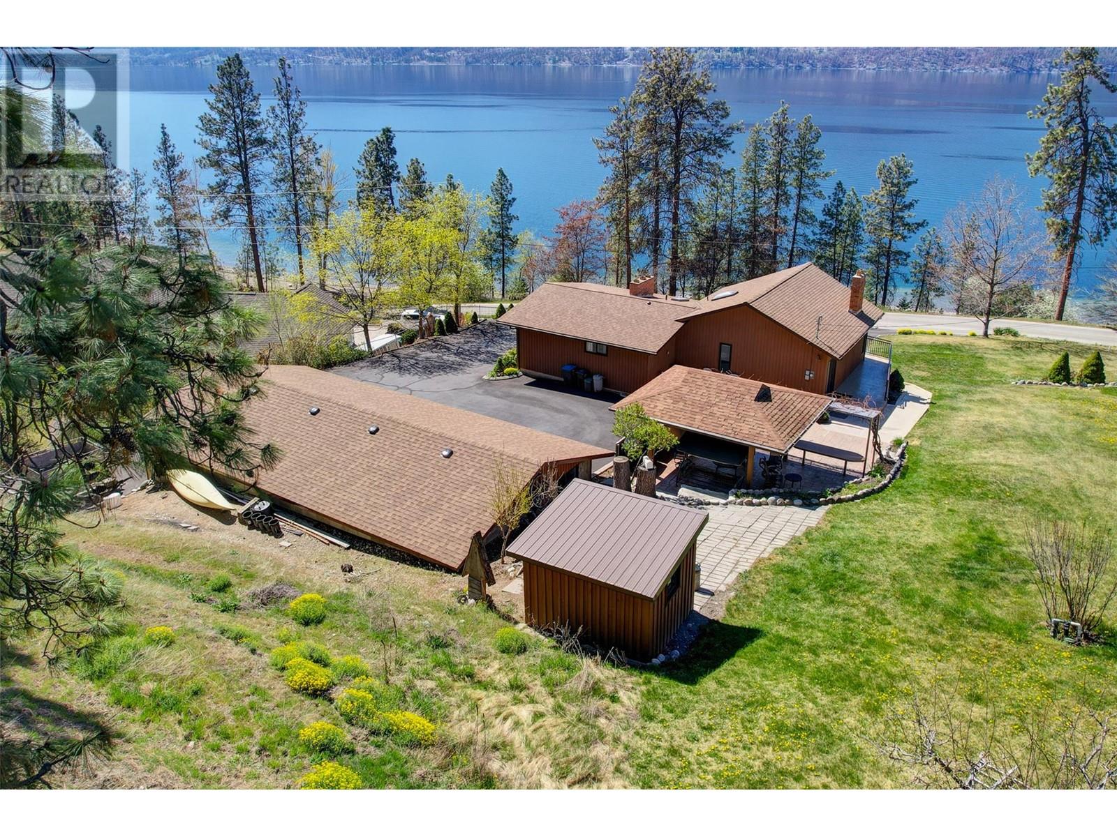 9983 Okanagan Centre Road W