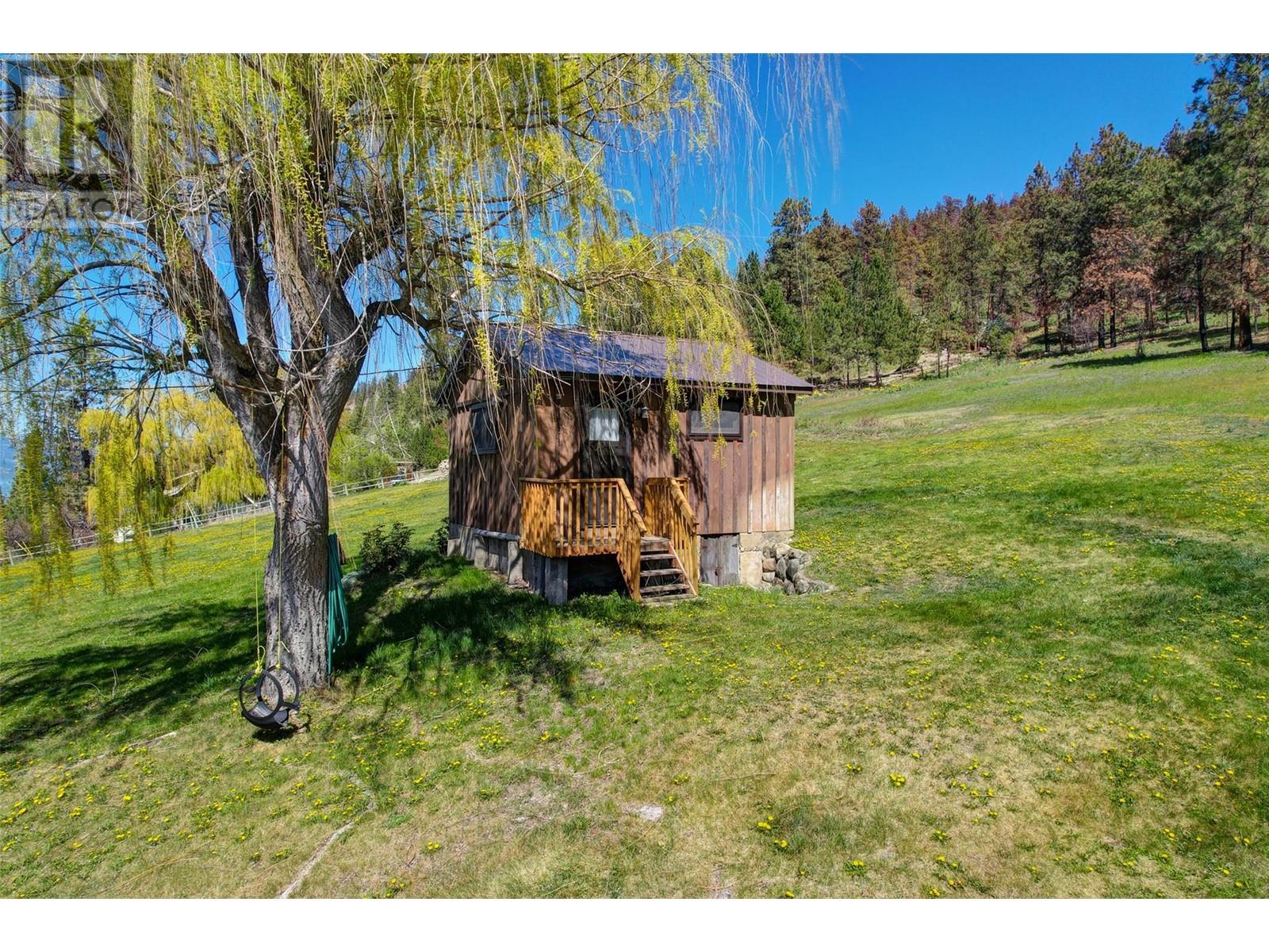9983 Okanagan Centre Road W