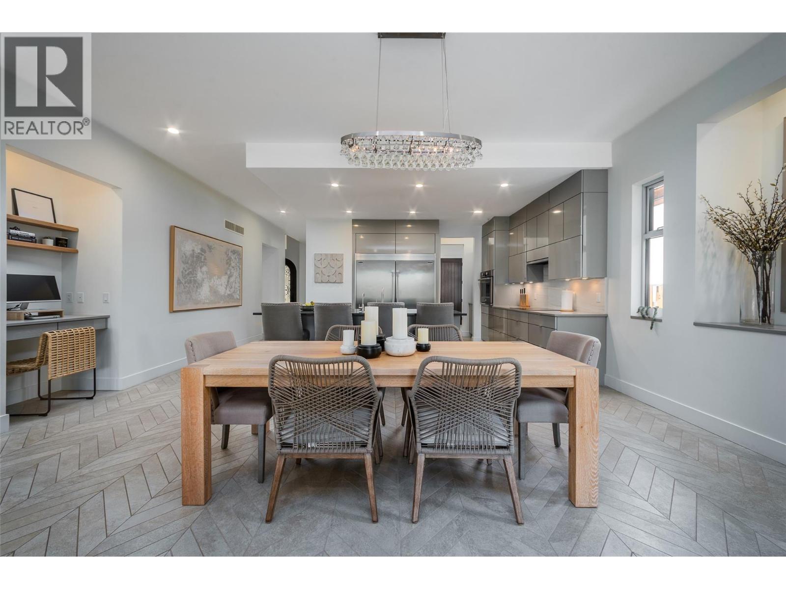 3567 Lakeshore Road