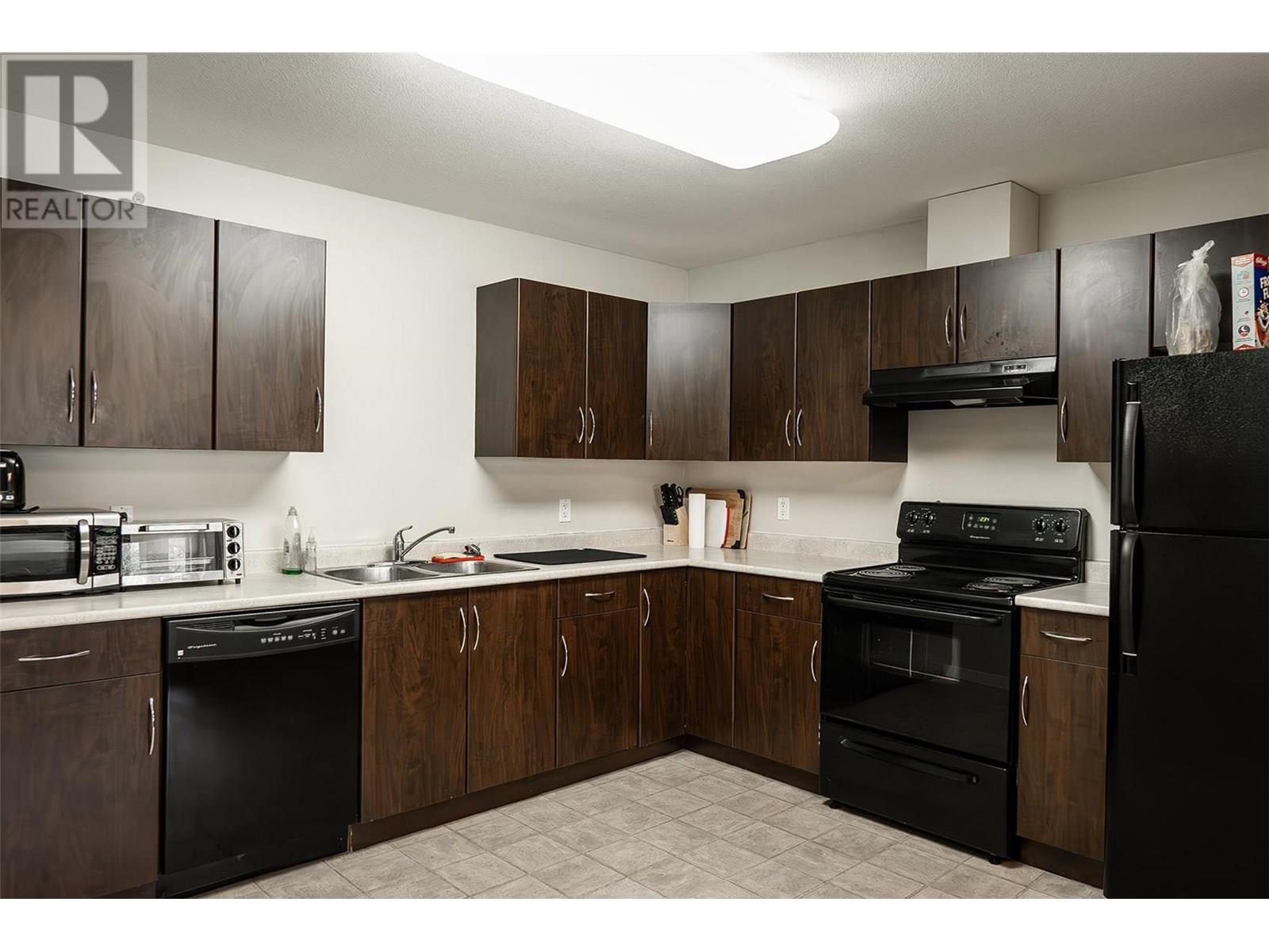 1481 Glenmore Road N Unit# 301