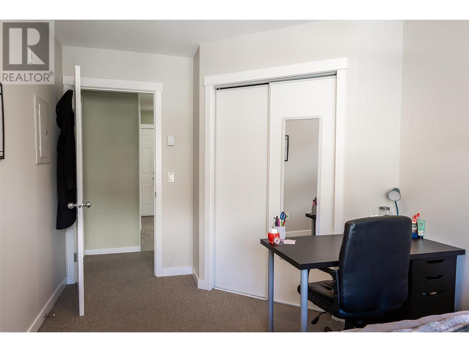 1481 Glenmore Road N Unit# 301