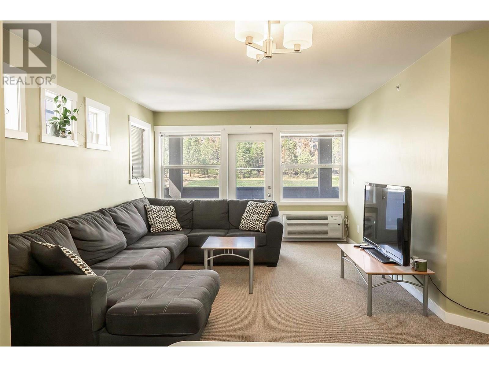1481 Glenmore Road N Unit# 301