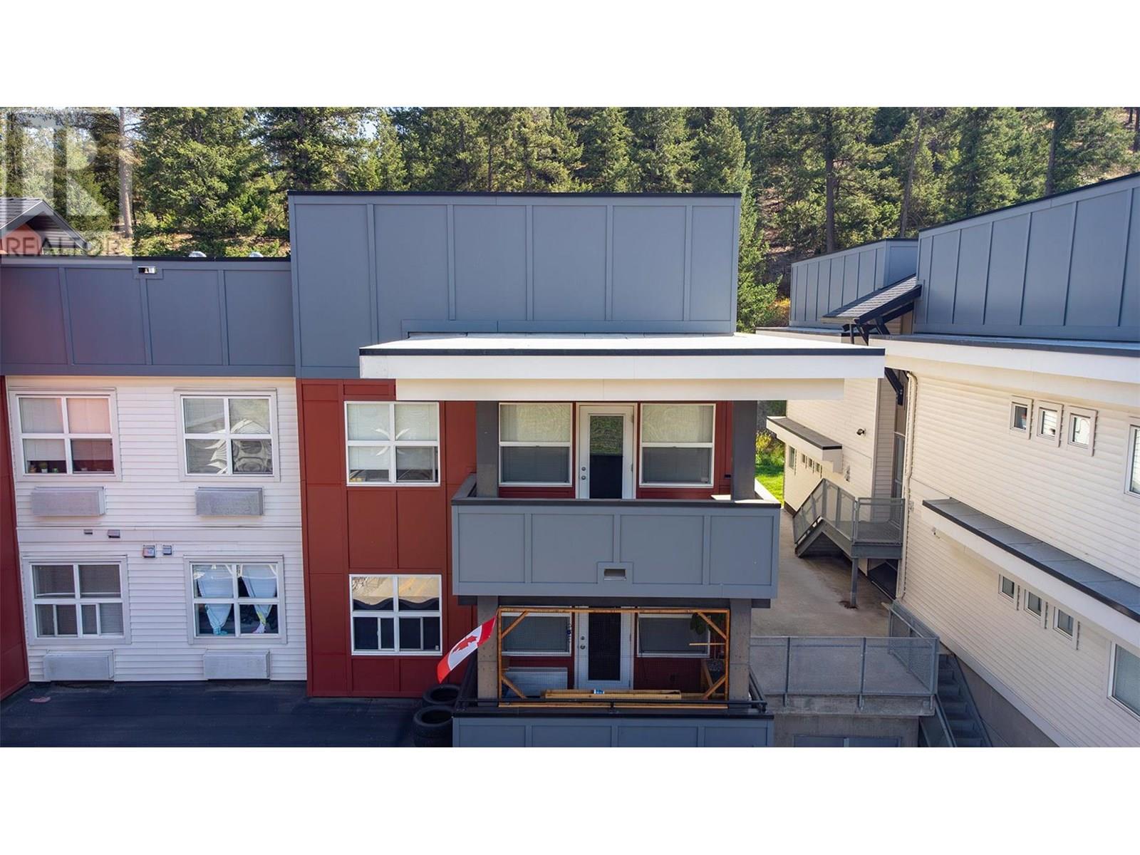 1481 Glenmore Road N Unit# 301