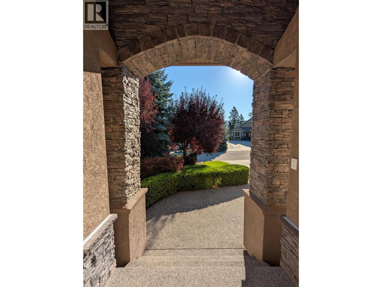 2306 Quail Run Drive