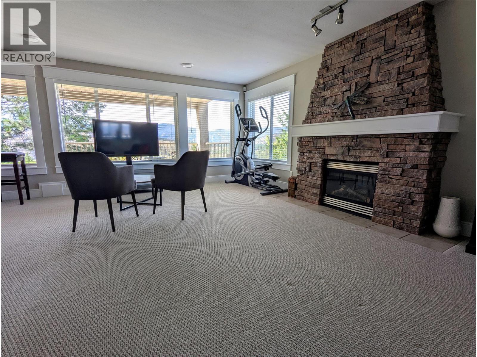 2306 Quail Run Drive