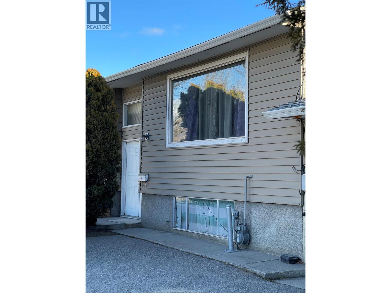 3049 Gordon Drive