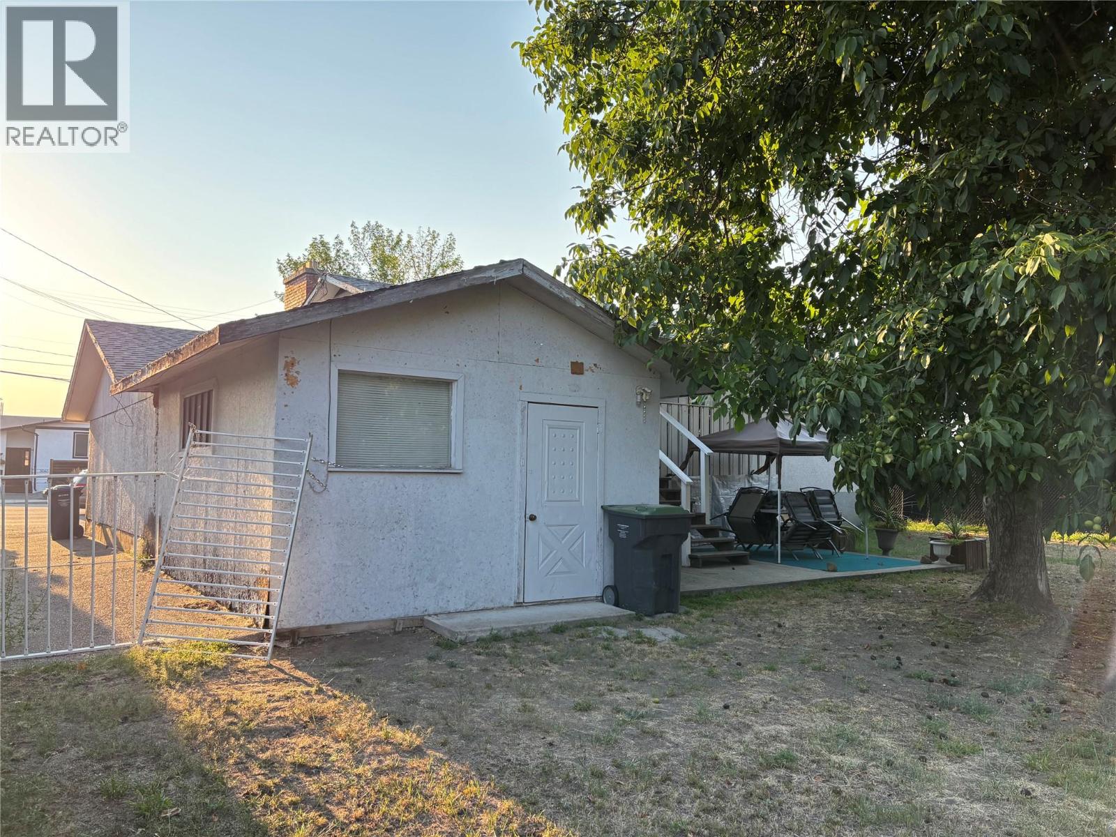3049 Gordon Drive