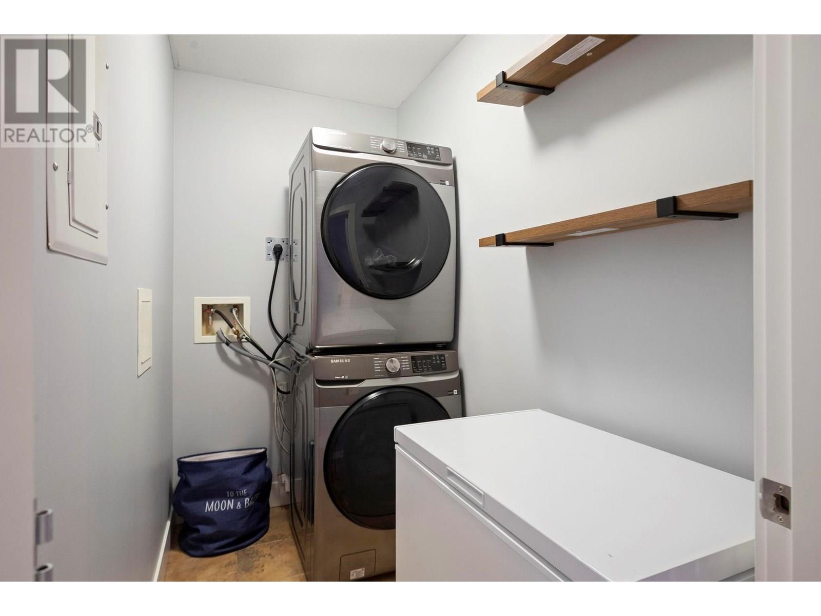 2532 Shoreline Drive Unit# 102