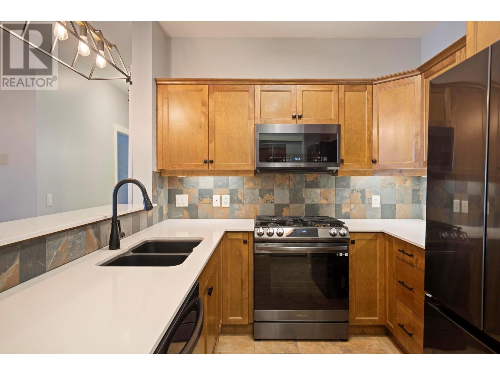 2532 Shoreline Drive Unit# 102