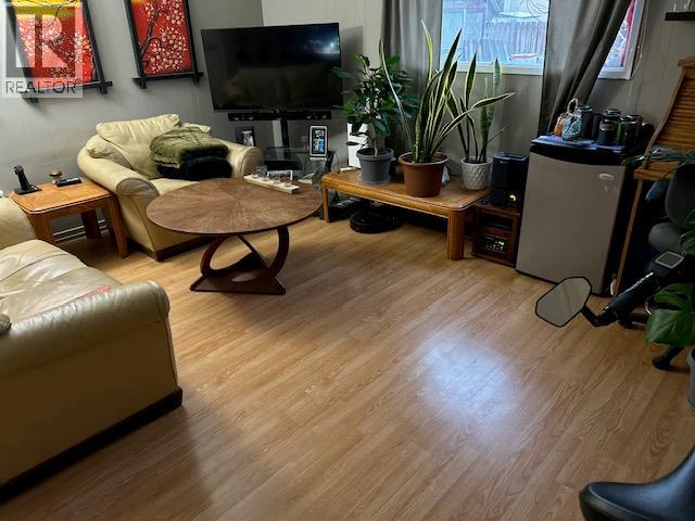 3595 Lakeshore Road