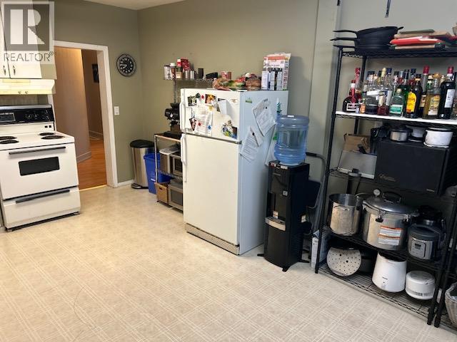 3595 Lakeshore Road