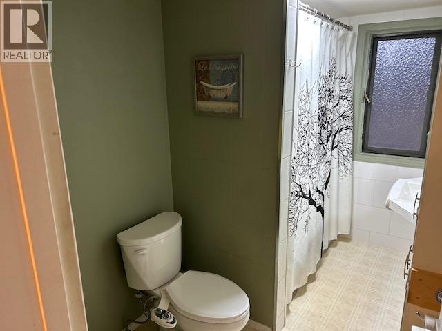 3595 Lakeshore Road