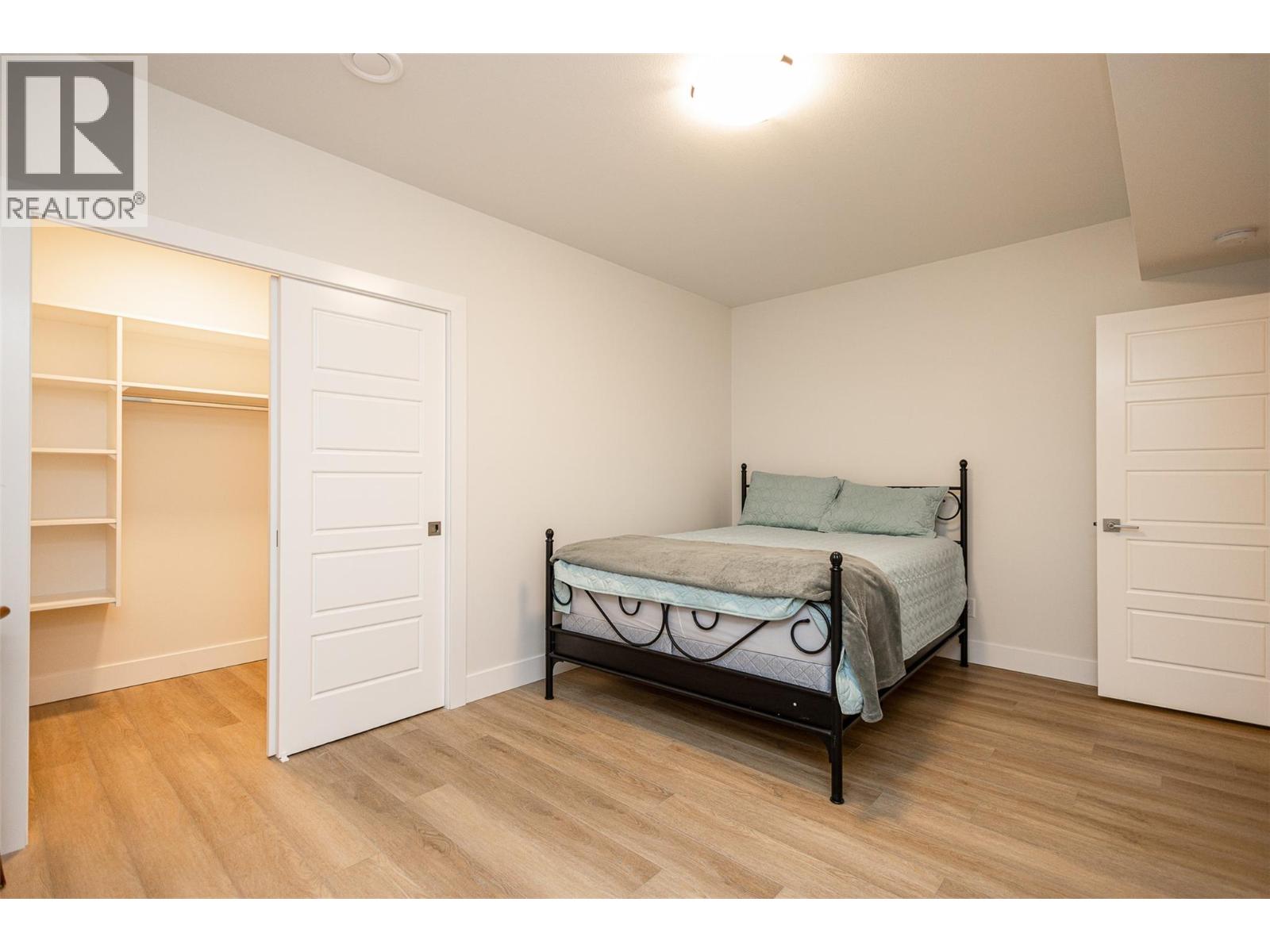 2118 Ryegrass Road