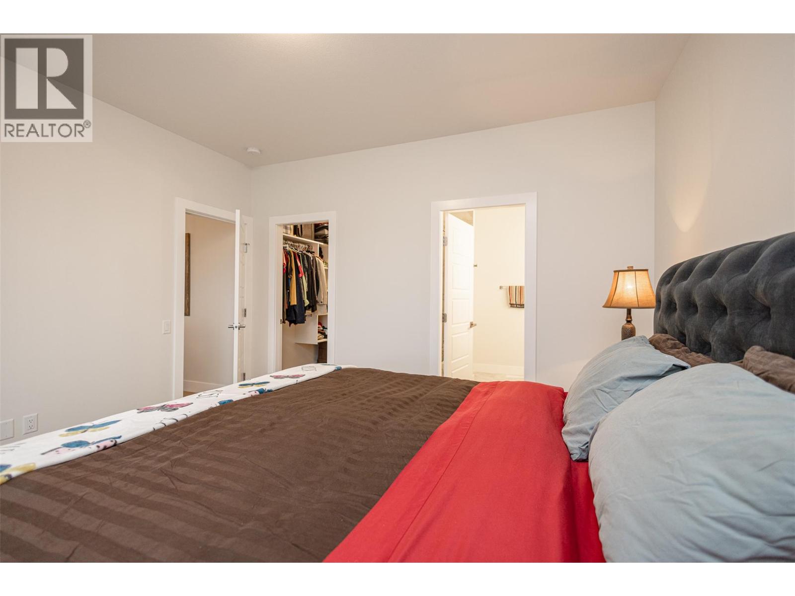 2118 Ryegrass Road