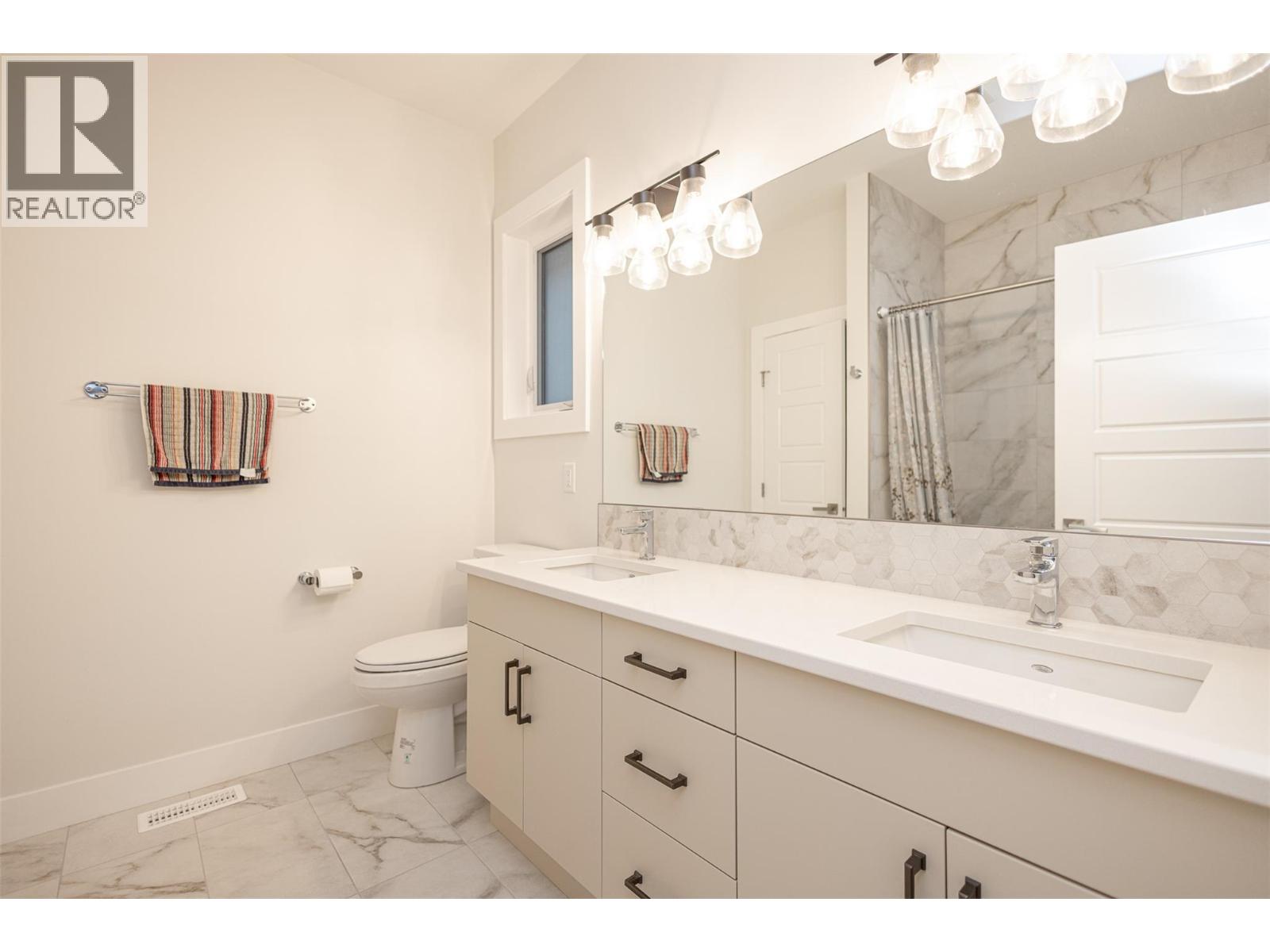 2118 Ryegrass Road