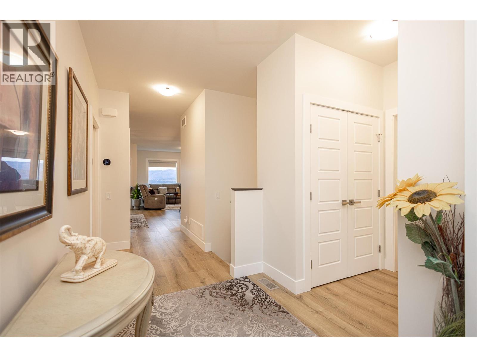 2118 Ryegrass Road
