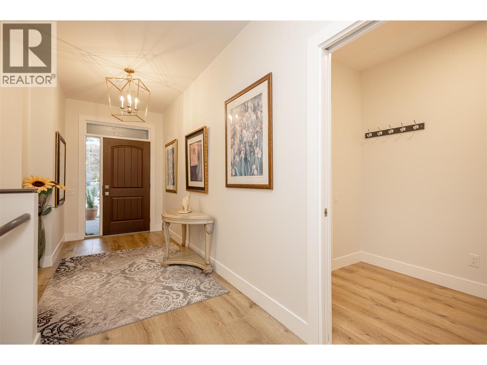 2118 Ryegrass Road