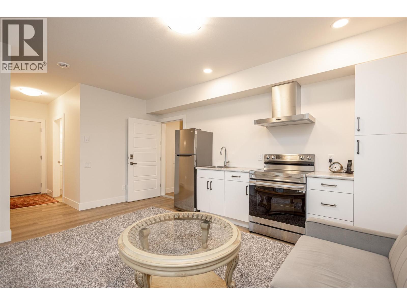2118 Ryegrass Road
