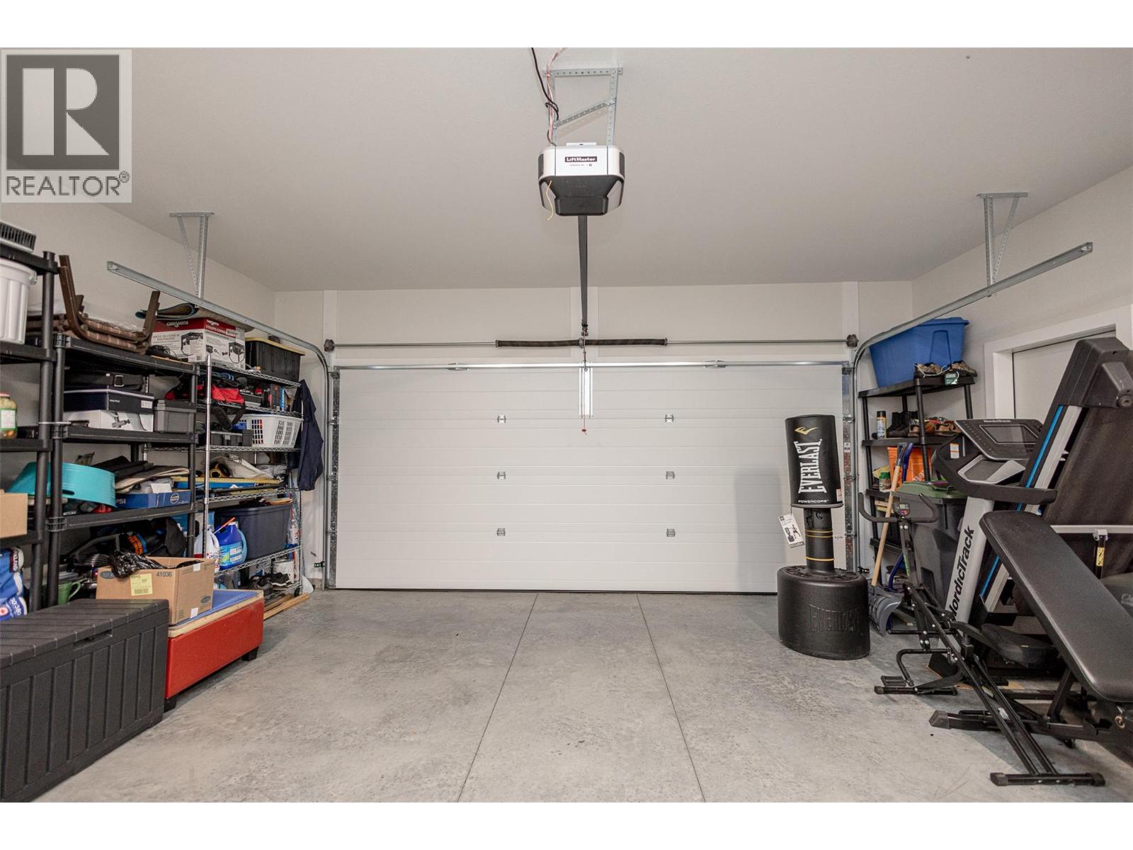2118 Ryegrass Road