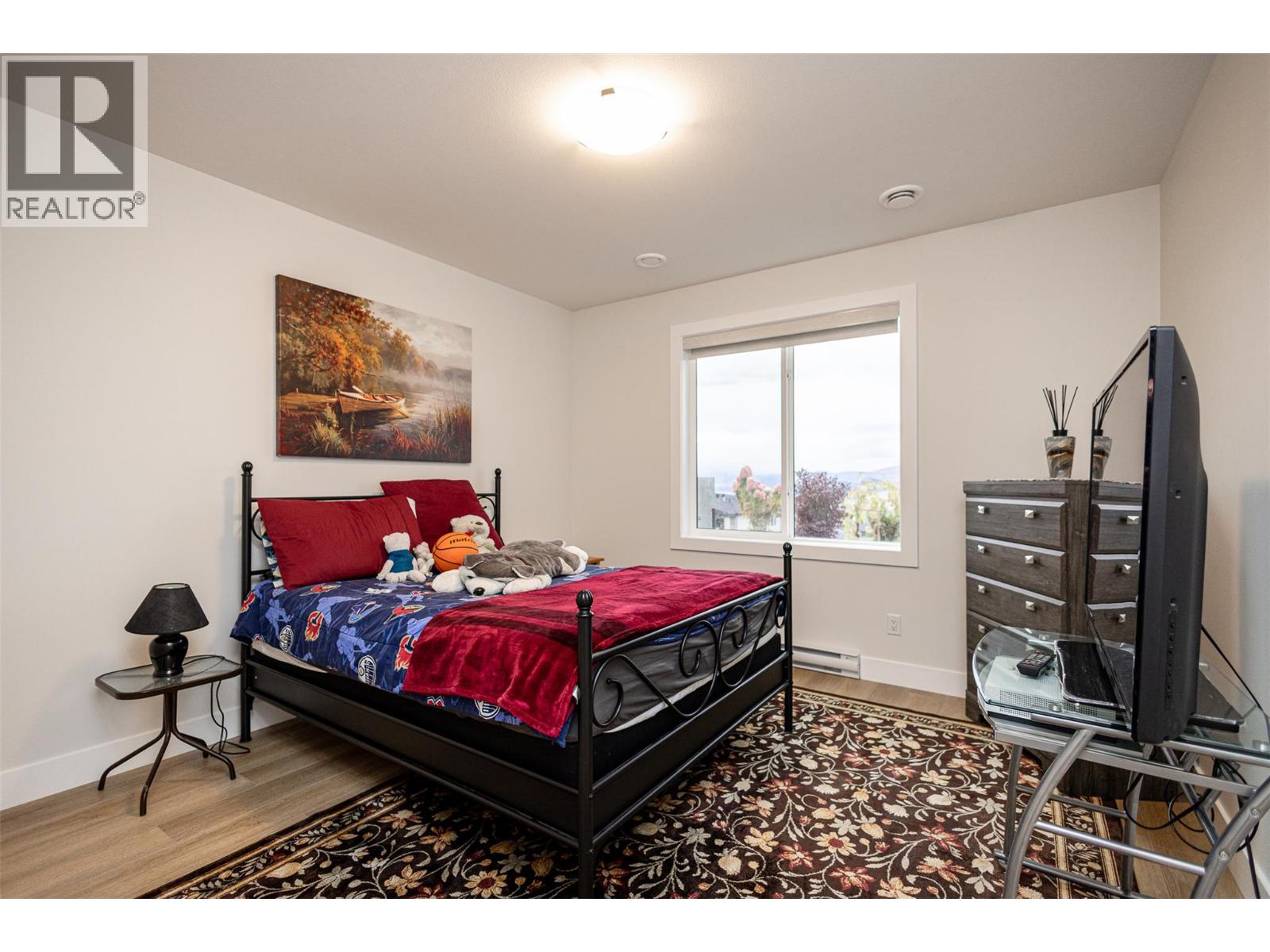 2118 Ryegrass Road