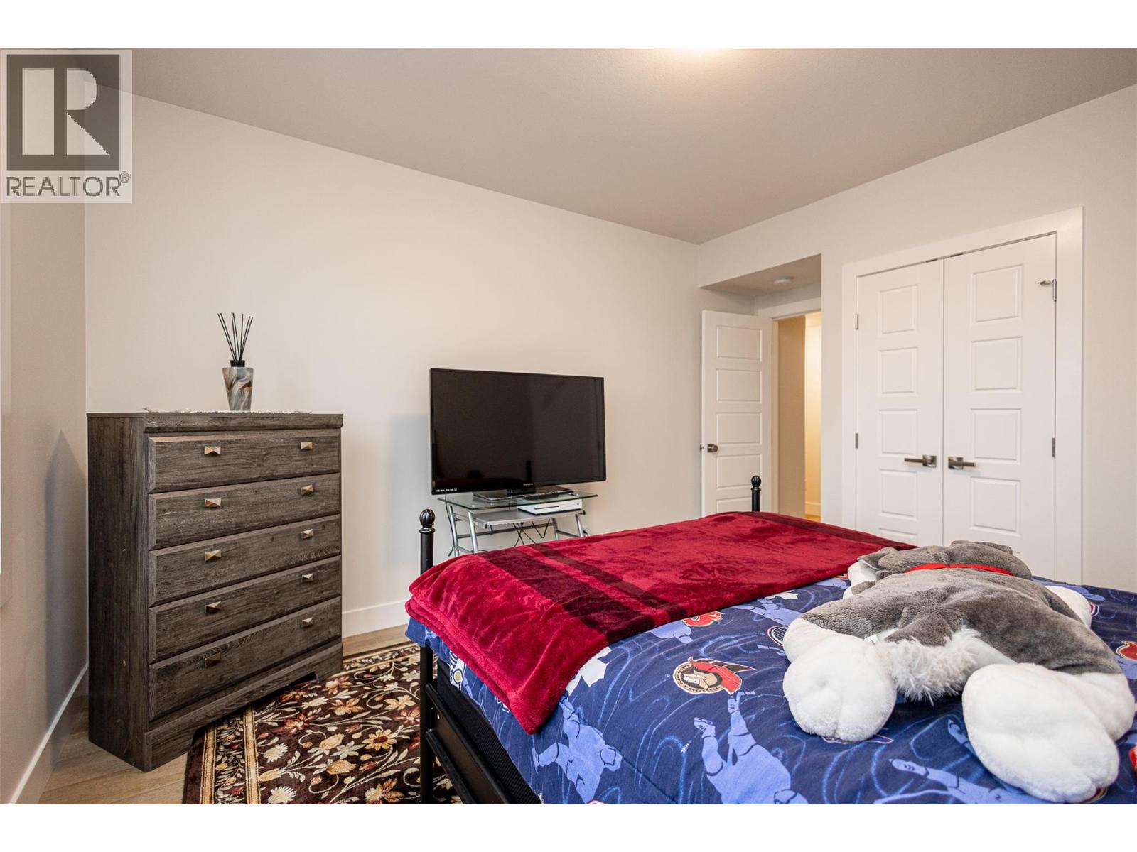 2118 Ryegrass Road