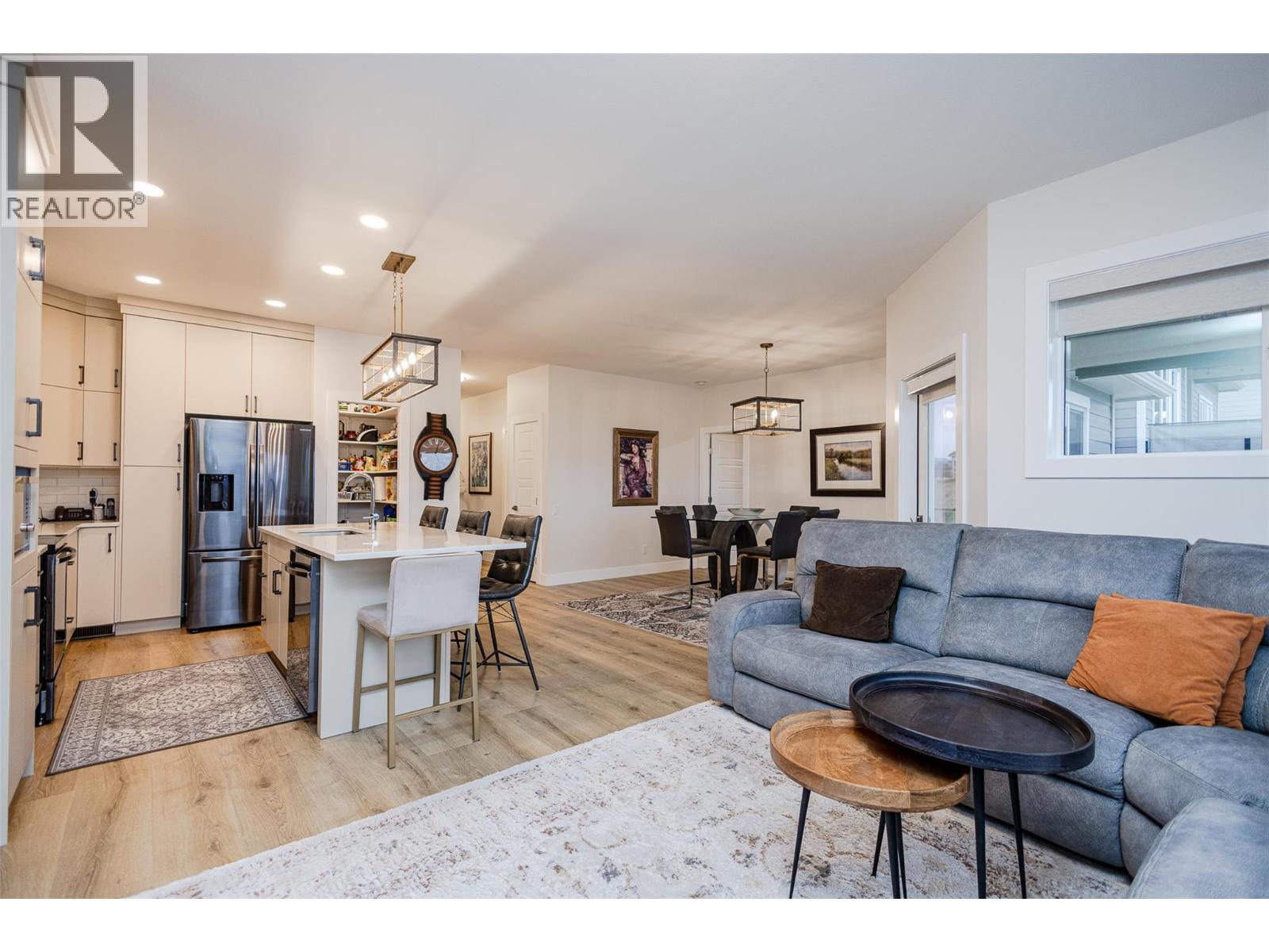 2118 Ryegrass Road