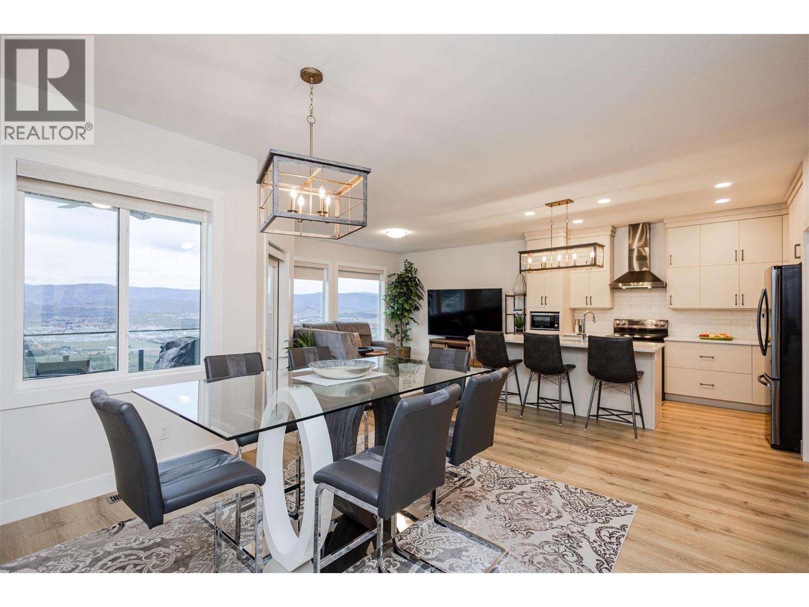 2118 Ryegrass Road
