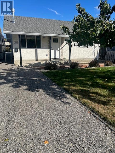 3537 Lakeshore Road