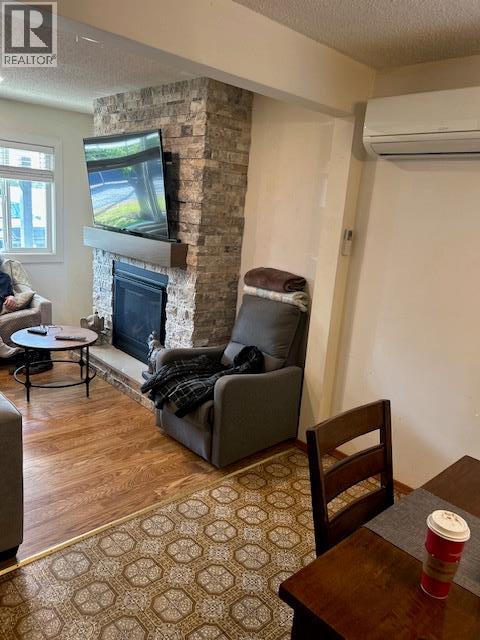 3537 Lakeshore Road