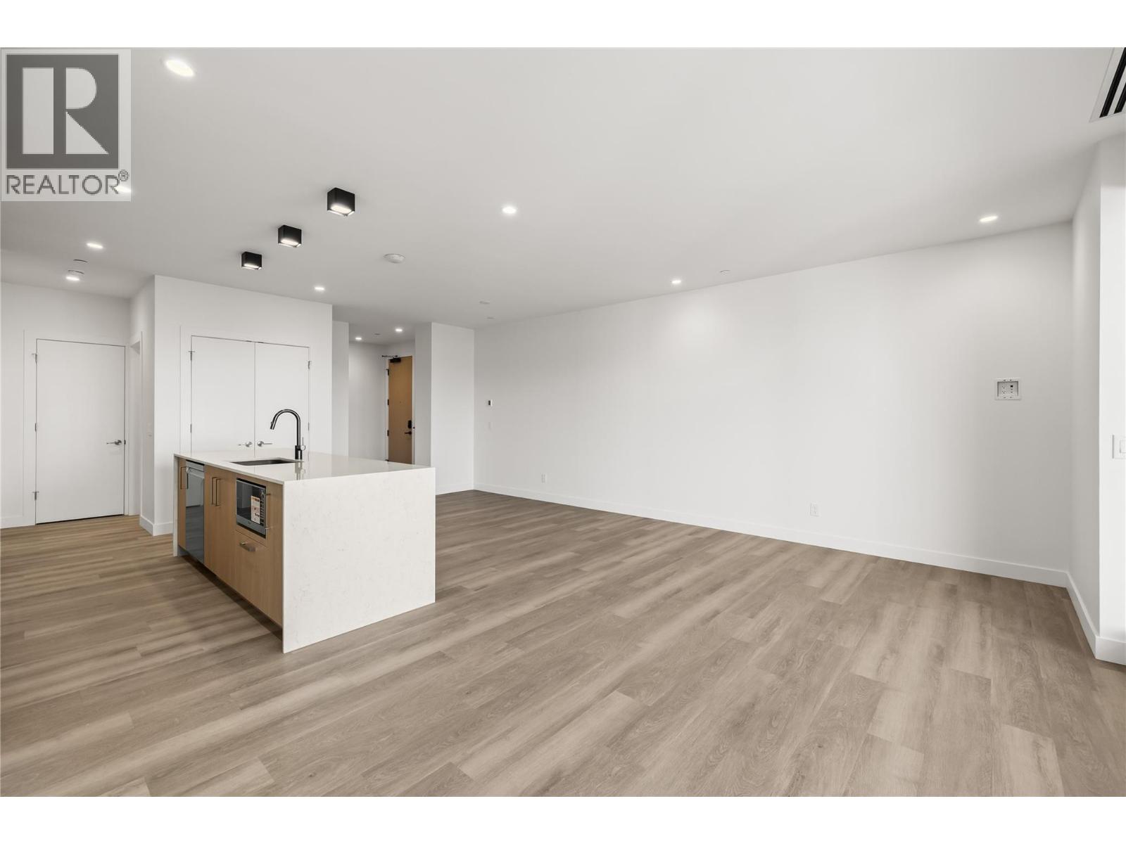 3340 Lakeshore Drive Unit# 306