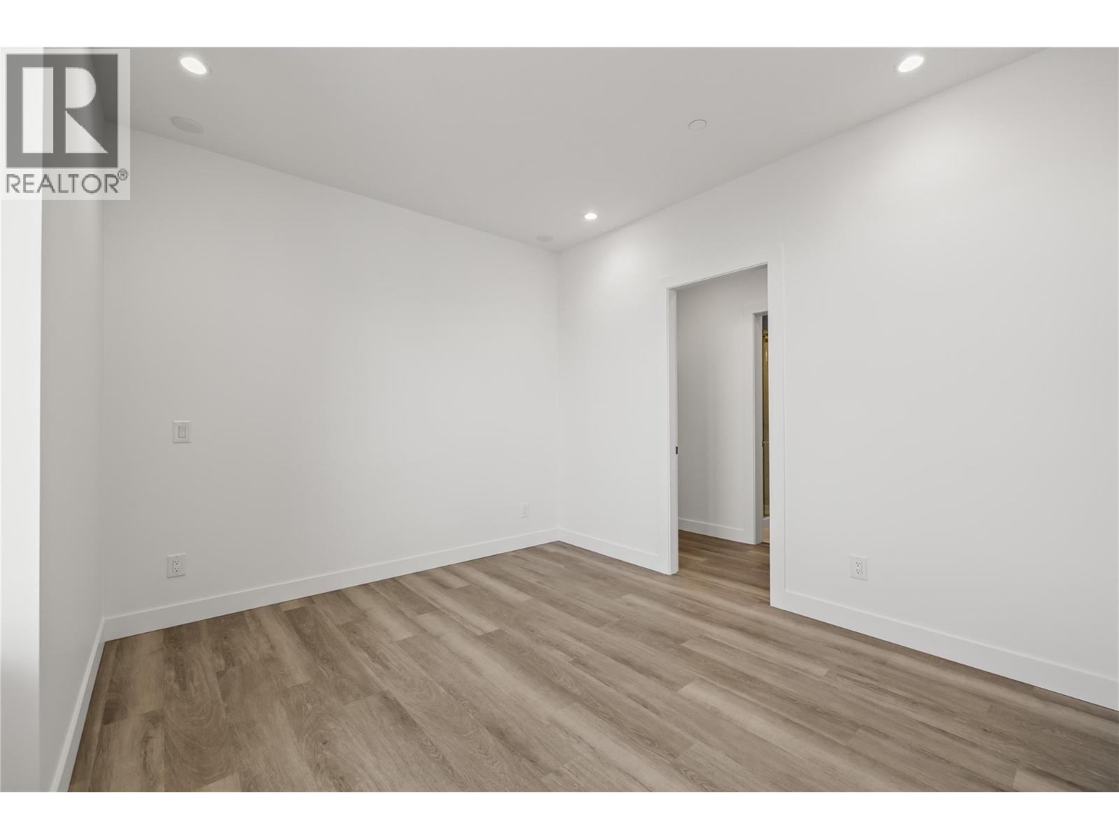 3340 Lakeshore Drive Unit# 306