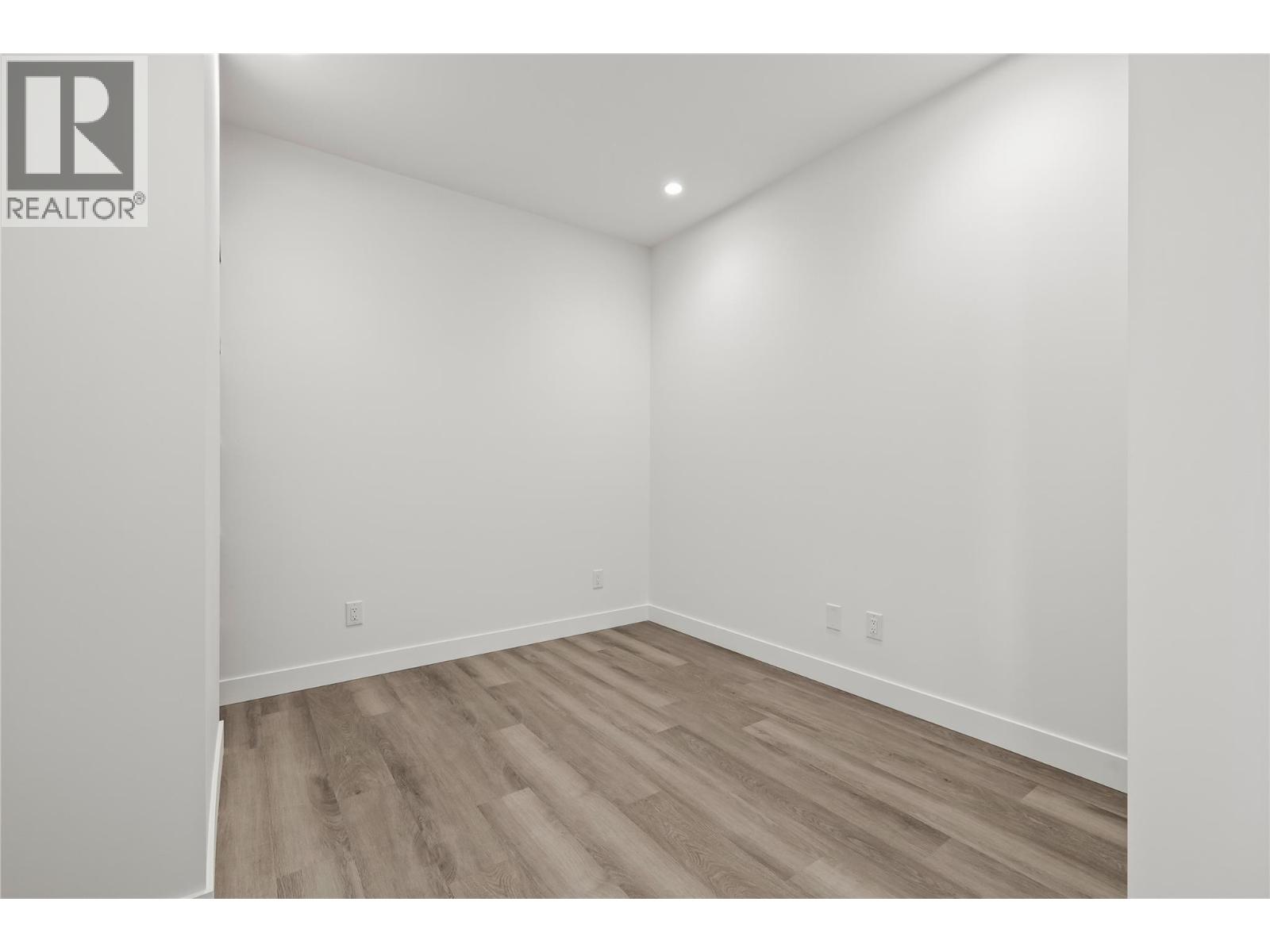 3340 Lakeshore Drive Unit# 306