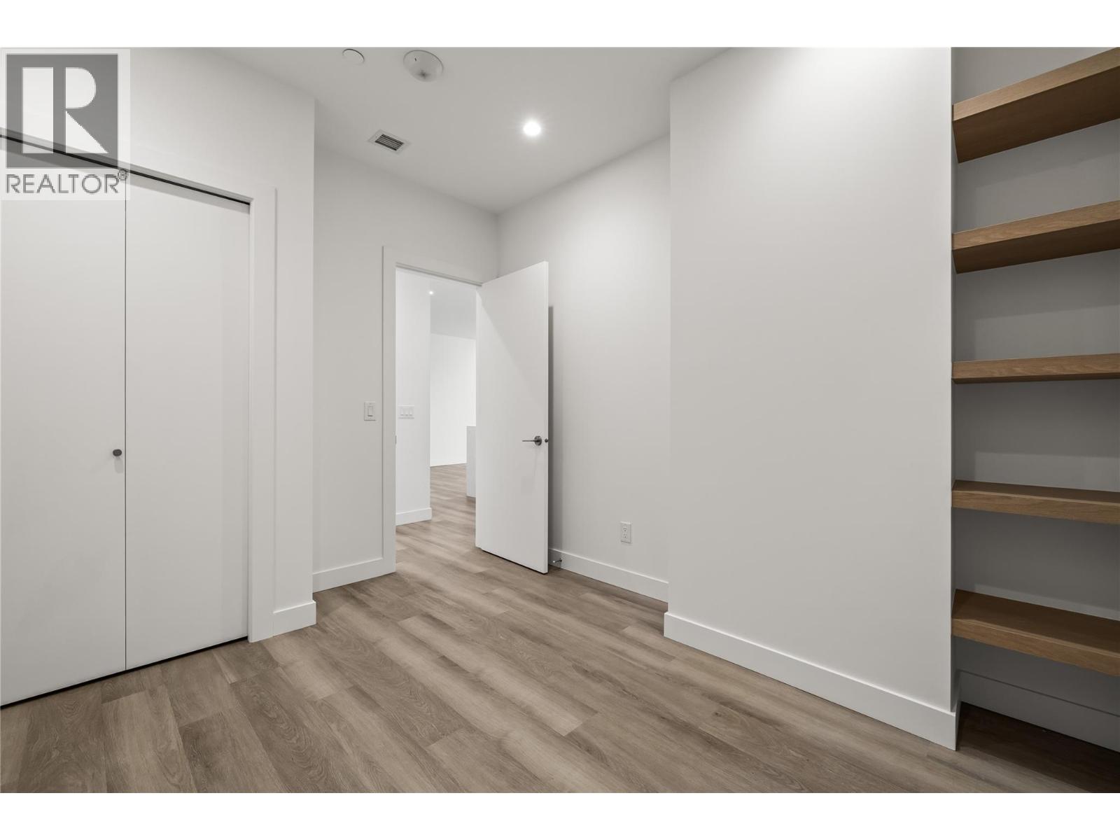 3340 Lakeshore Drive Unit# 306