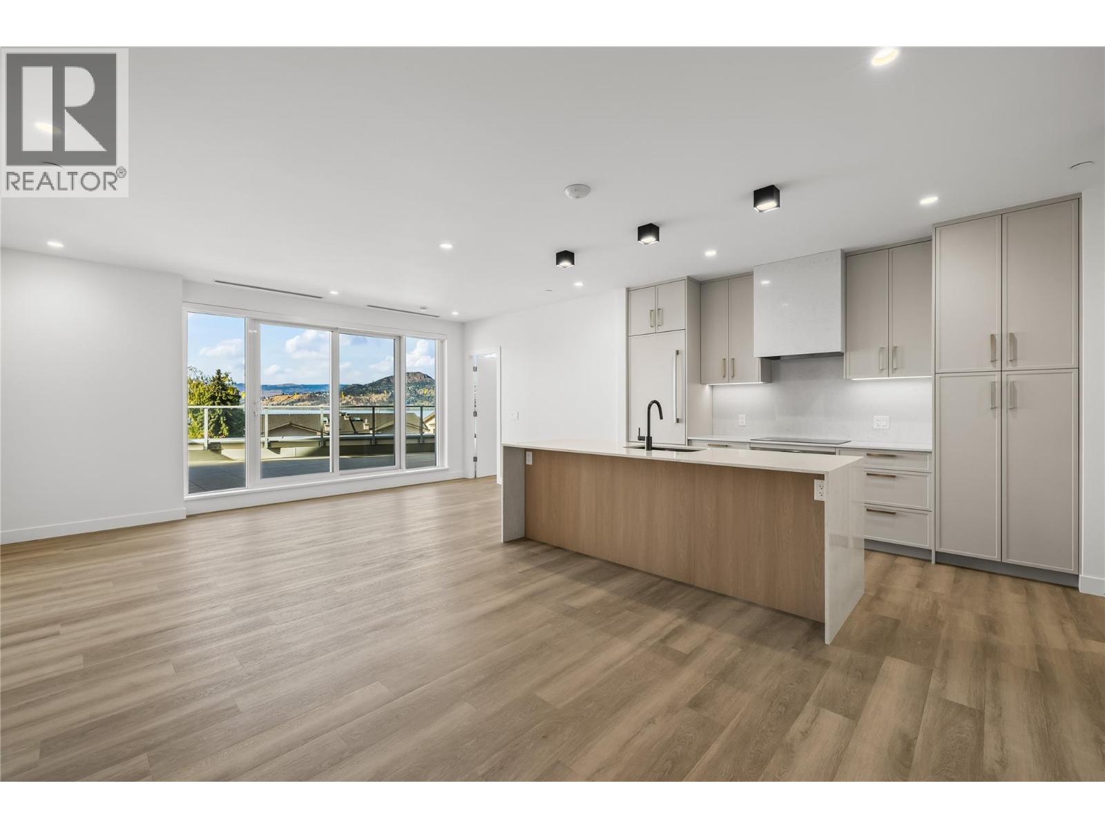 3340 Lakeshore Drive Unit# 306