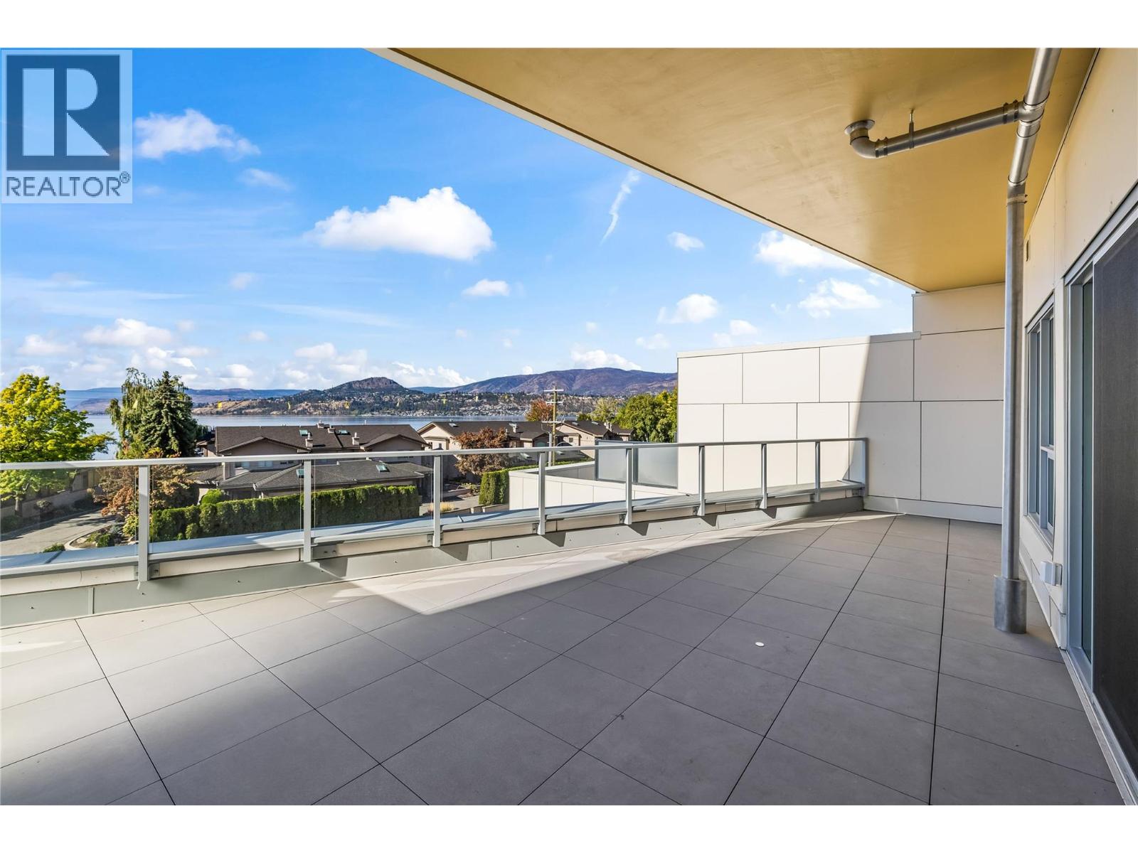 3340 Lakeshore Drive Unit# 306