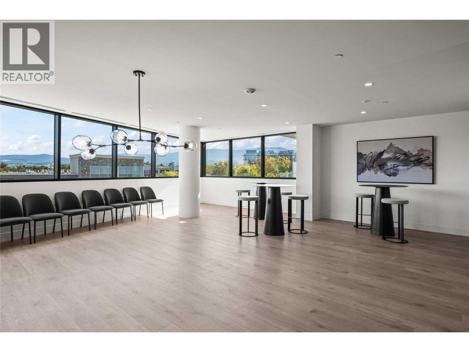 3340 Lakeshore Drive Unit# 306