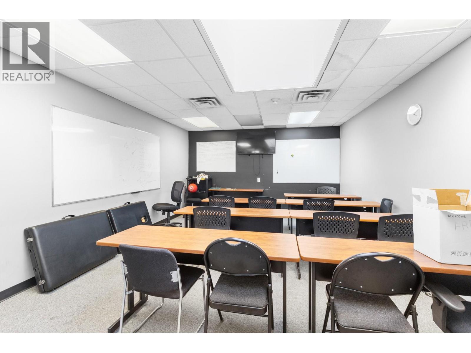 532 Leon Avenue Unit# 202