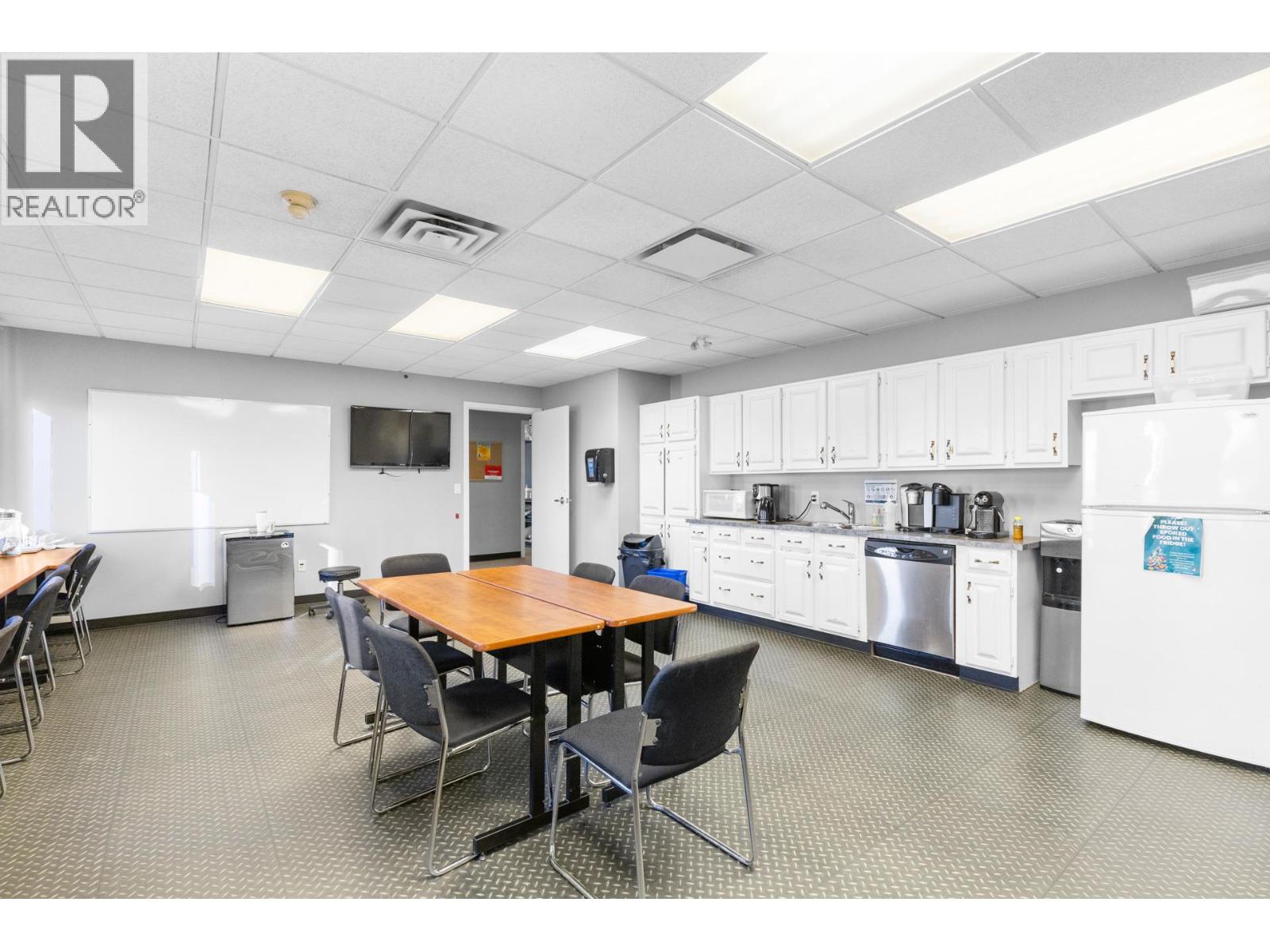 532 Leon Avenue Unit# 202