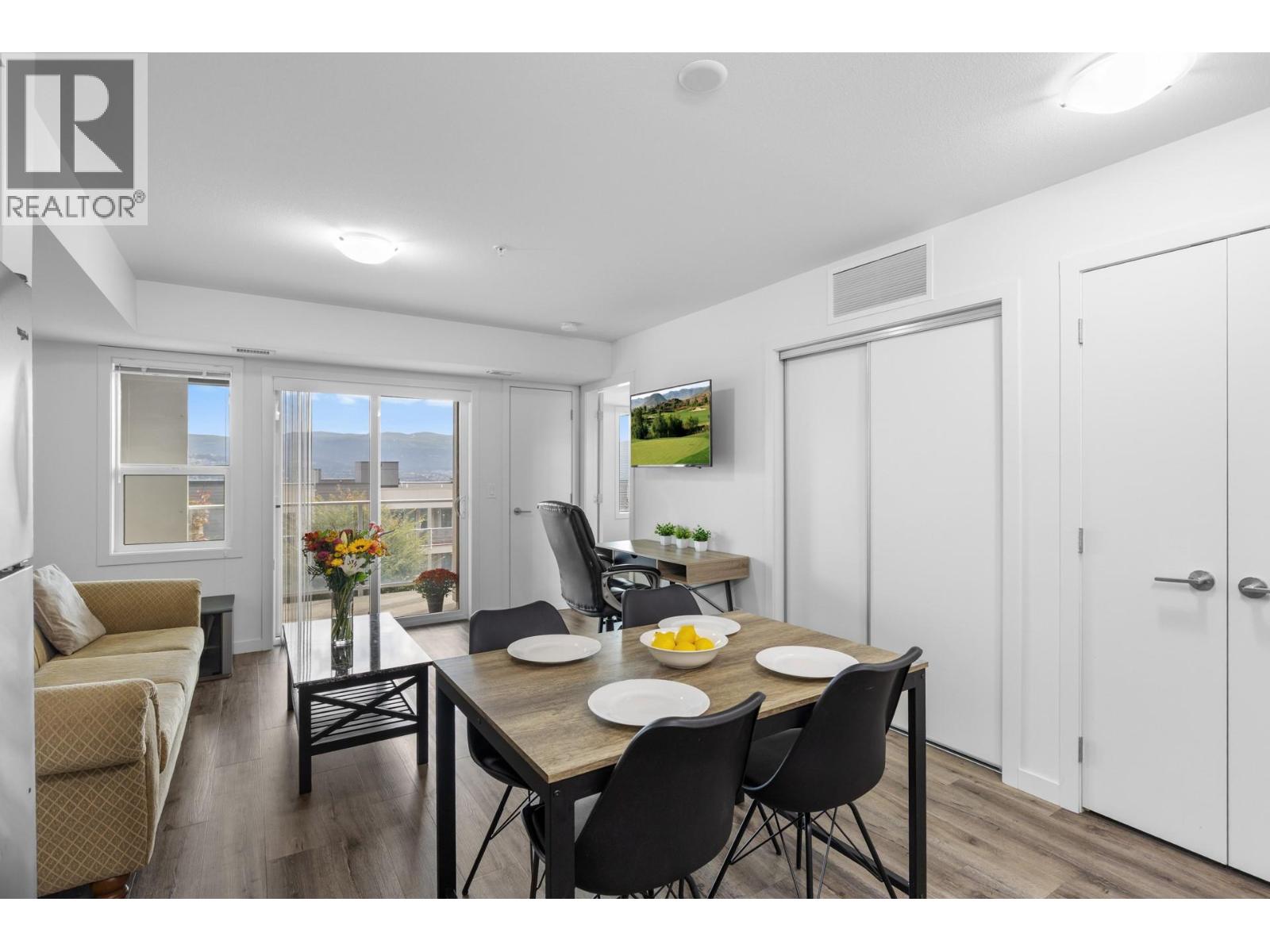 725 Academy Way Unit# 203