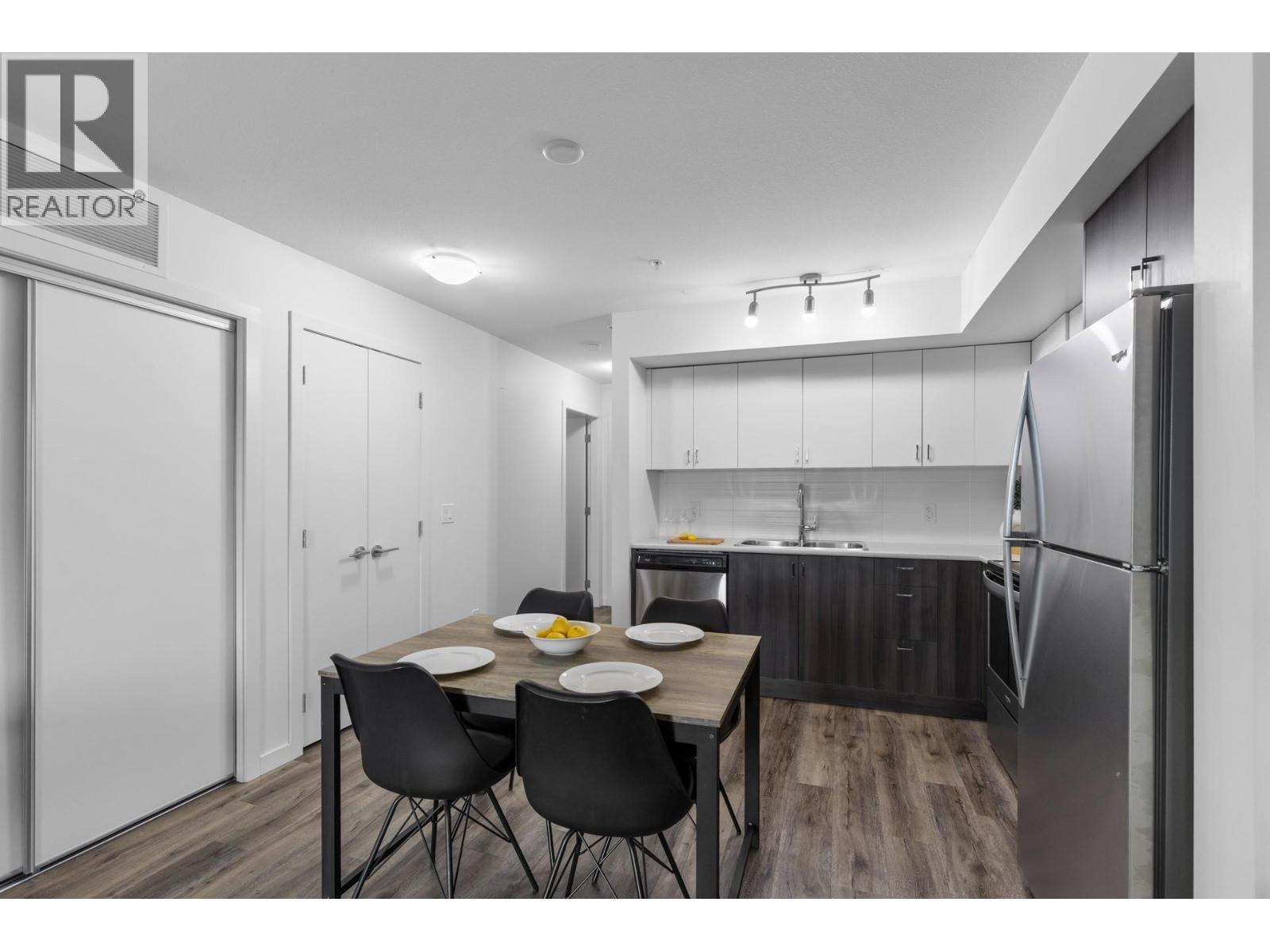 725 Academy Way Unit# 203