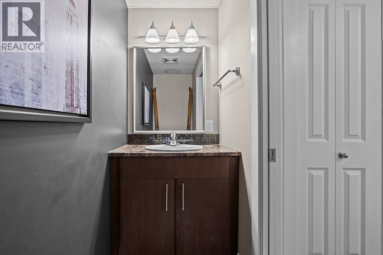1329 Ellis Street Unit# 204
